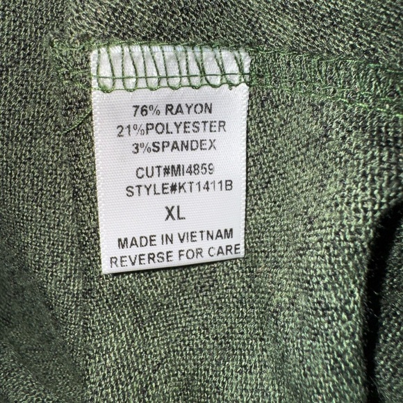 Misia brand green women’s top with buttons on the scooped sides size XL VGUC - Picture 6 of 7